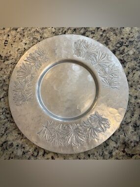 Vintage Everlast Forged Metal Aluminum Plate Hammered Texture/Palm Leaf Design